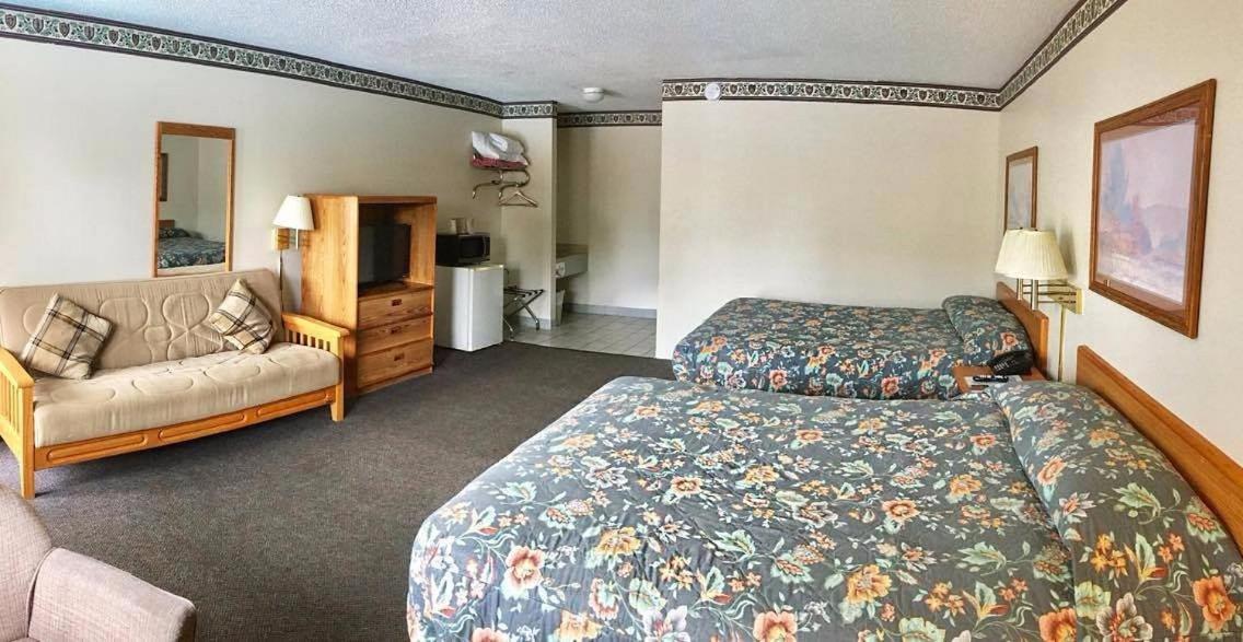 Fields Park Motel Wisconsin Dells Exterior photo